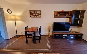 2-Zimmer Messe-Apartment Nbg-Langwasser 60Qm